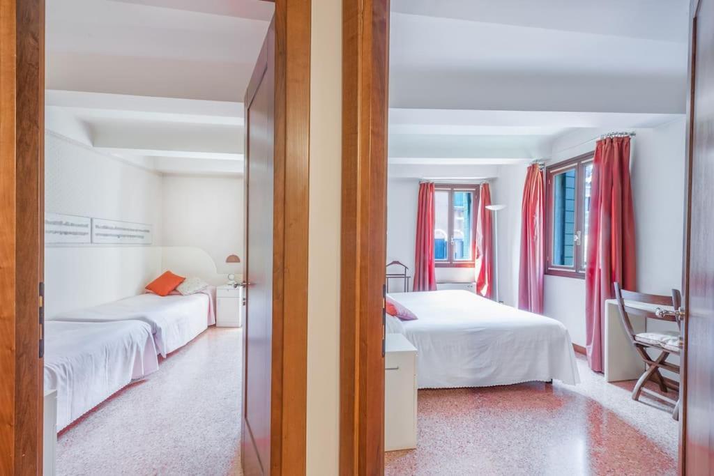 Ca' De La Comare, Relaxing And Elegant Apartment On Canal Grande Венеция Екстериор снимка