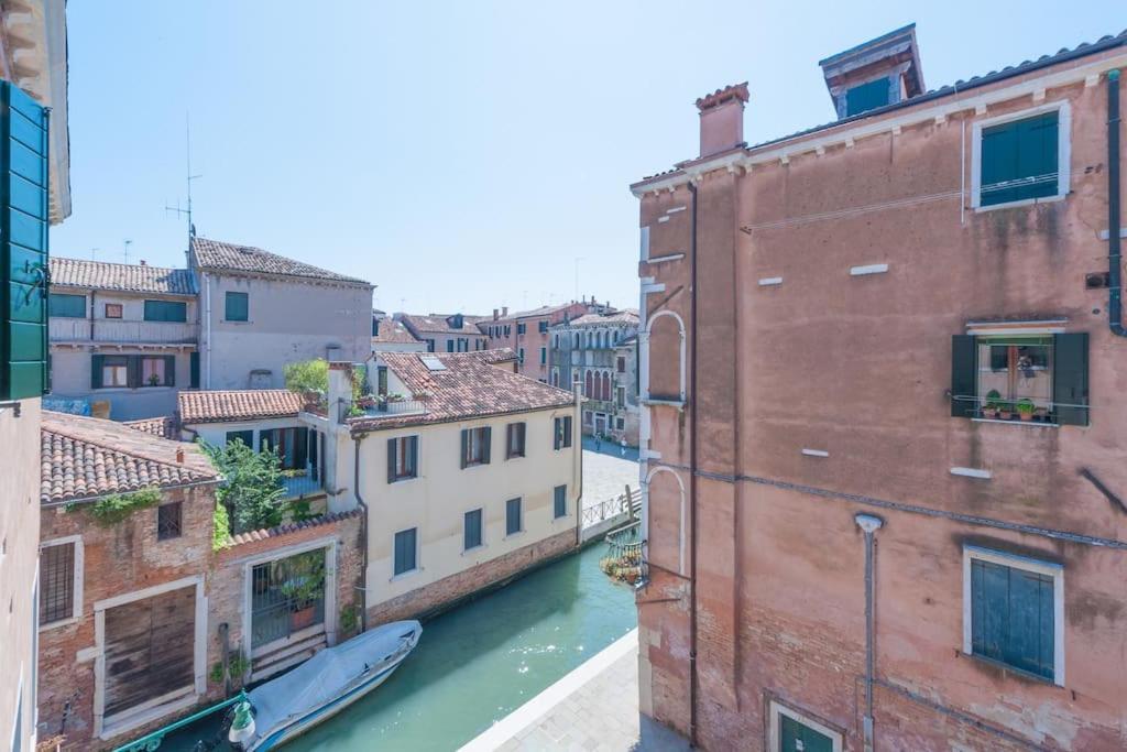 Ca' De La Comare, Relaxing And Elegant Apartment On Canal Grande Венеция Екстериор снимка