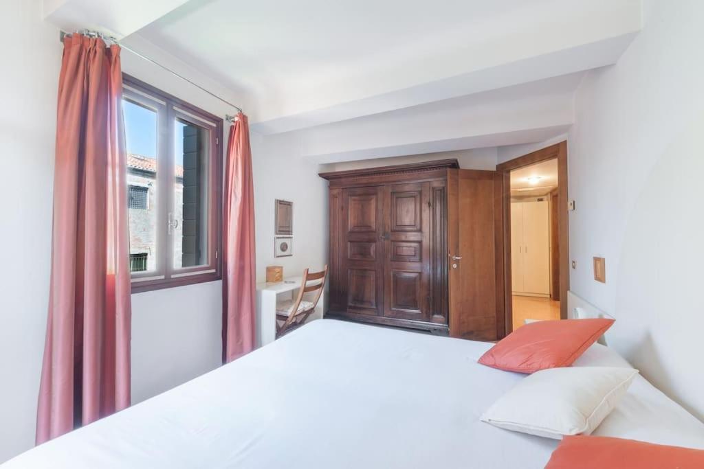 Ca' De La Comare, Relaxing And Elegant Apartment On Canal Grande Венеция Екстериор снимка